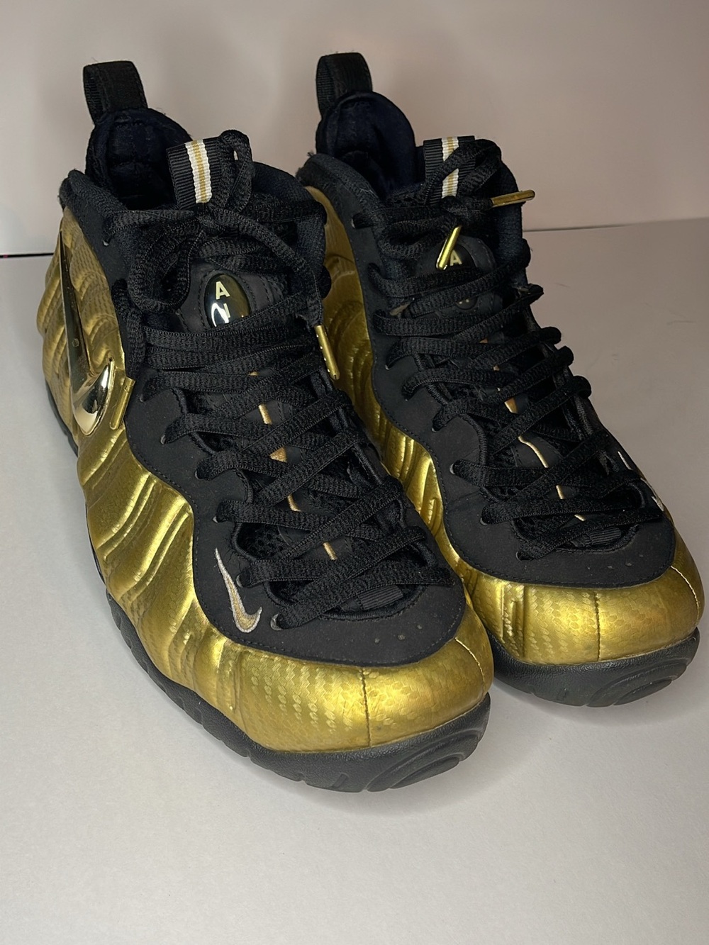 Nike Air Foamposite One Metallic Gold Black Men’s Size 9.5